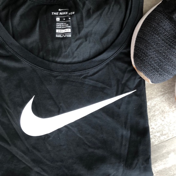 Nike Tops - Nike Dri Fit Tee
